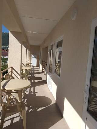 Гостиница Гостевой Дом Татьяна Геленджик-0