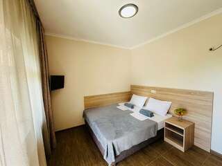 Гостиница Гостевой Дом Татьяна Геленджик Двухместный номер эконом класса с общей ванной комнатой-15